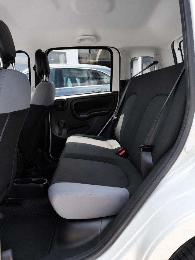 FIAT PANDA HYBRID 1.0 S&S 69 CV NEO PATENTA - foto 12