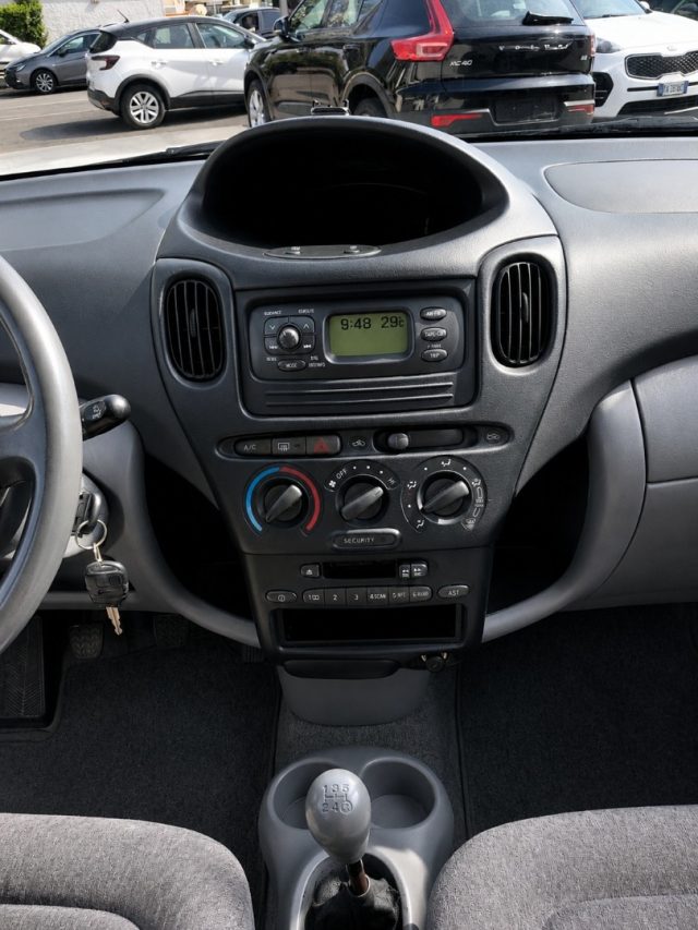 TOYOTA YARIS VERSO 1.3I 16V OK NEOPATENTATI - foto 12
