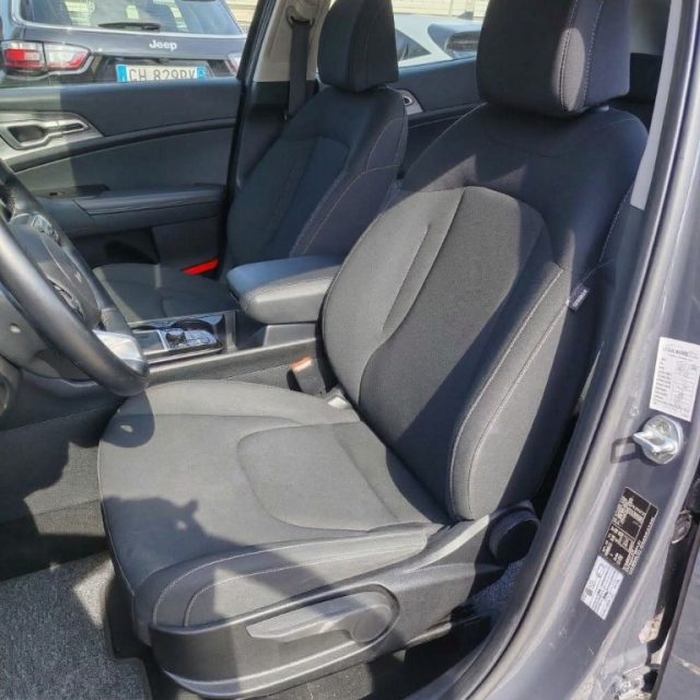 KIA SPORTAGE 1.6 CRDI MHEV DCT BUSINESS - foto 4