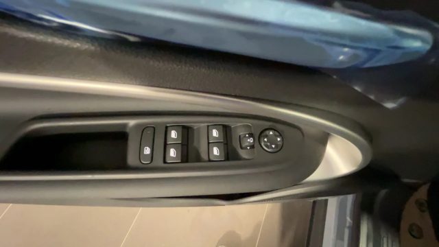 JEEP AVENGER SUMMIT 1.2 E-HYBRID MHEV 110CV - foto 13