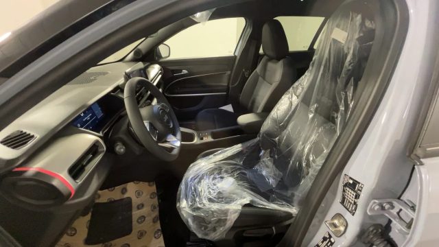 JEEP AVENGER SUMMIT 1.2 E-HYBRID MHEV 110CV - foto 14