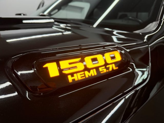 DODGE RAM 5.7 V8 4X4 BIGHORN NIGHT EDITION - foto 15