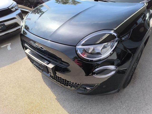 FIAT 600 HYBRID 145 CV DCT MHEV ICON - foto 18