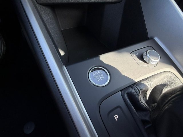 AUDI A1 SPB 30 TFSI S TRONIC S LINE EDIT - foto 17