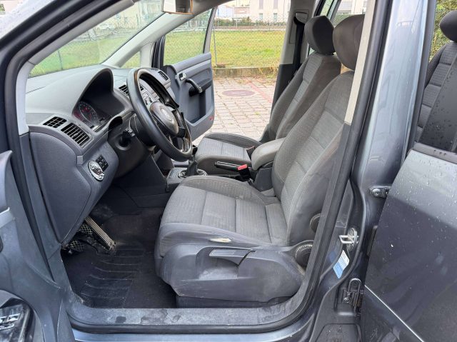 VOLKSWAGEN TOURAN TOURAN 2.0 TDI TRENDLINE 140CV 7 - foto 8