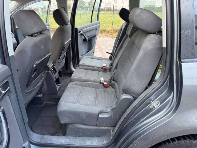 VOLKSWAGEN TOURAN TOURAN 2.0 TDI TRENDLINE 140CV 7 - foto 9