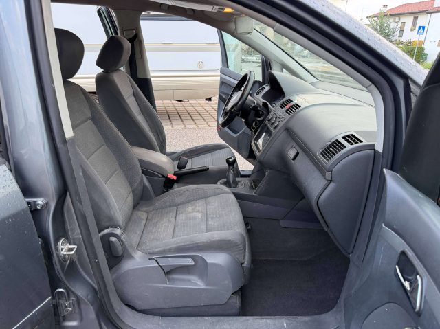 VOLKSWAGEN TOURAN TOURAN 2.0 TDI TRENDLINE 140CV 7 - foto 10