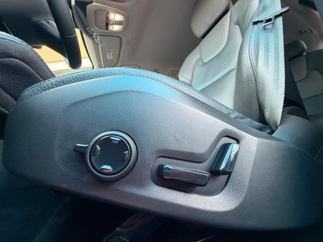 VOLVO XC60 B4 D AUTOMATICO PLUS DARK - foto 19