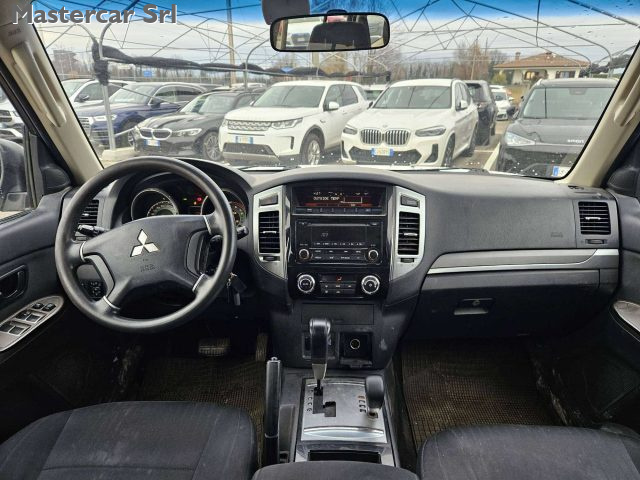 MITSUBISHI PAJERO PAJERO IV 2007 3.2 CR INSTYLE 5P - foto 12