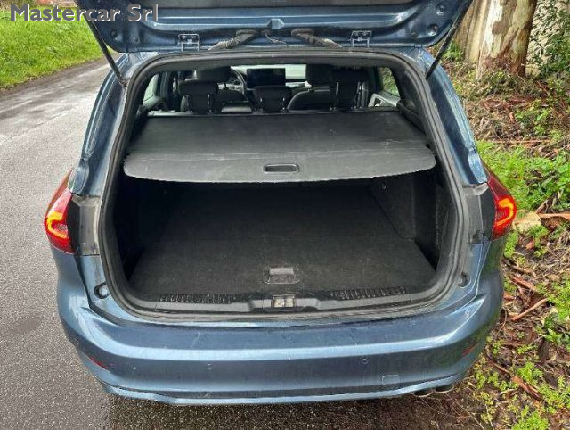 FORD FOCUS SW 1.0 ECOBOOST H ST-LINE DESIGN - foto 11