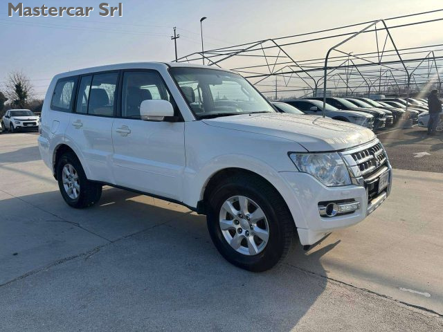 MITSUBISHI PAJERO PAJERO IV 2007 3.2 CR INSTYLE 5P - foto 8