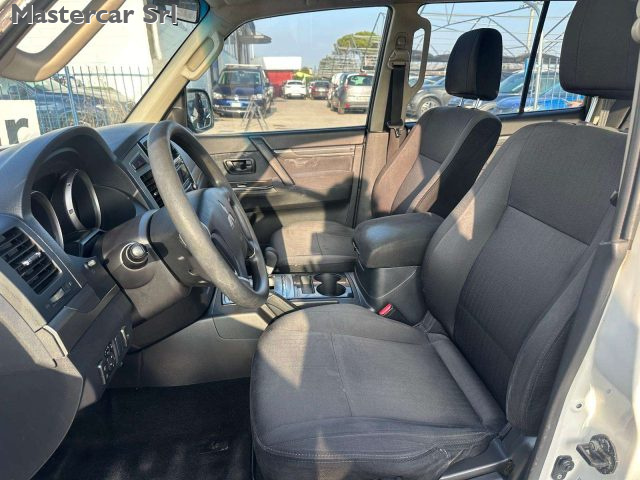 MITSUBISHI PAJERO PAJERO IV 2007 3.2 CR INSTYLE 5P - foto 10