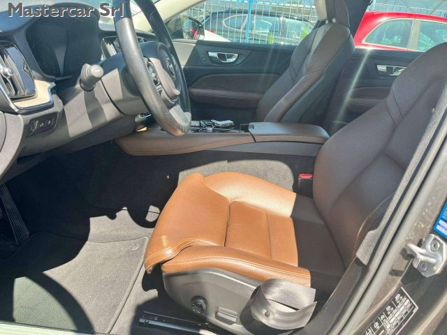 VOLVO V60 V60 II 2019 2.0 T8 TE INSCRIPTIO - foto 10