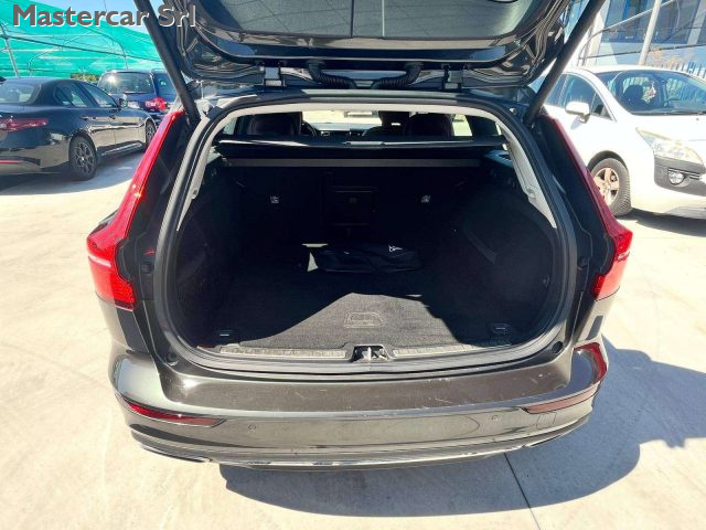 VOLVO V60 V60 II 2019 2.0 T8 TE INSCRIPTIO - foto 15