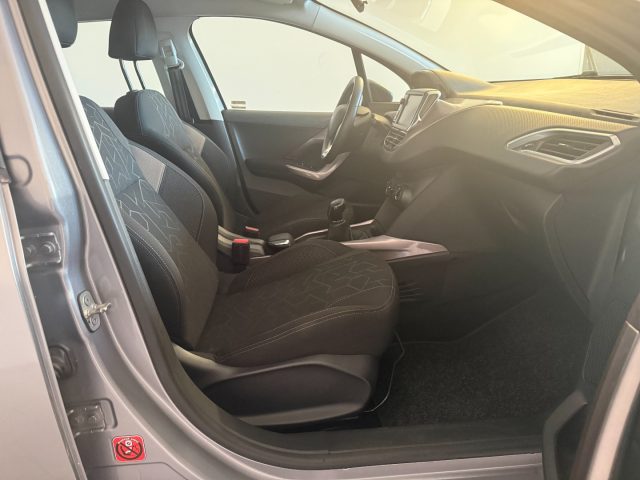 PEUGEOT 2008 1° SERIE PURETECH 82 ALLURE - foto 17