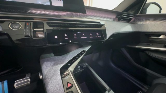 PEUGEOT 3008 3008 1.2 HYBRID GT 145CV E-DCS6 - foto 15