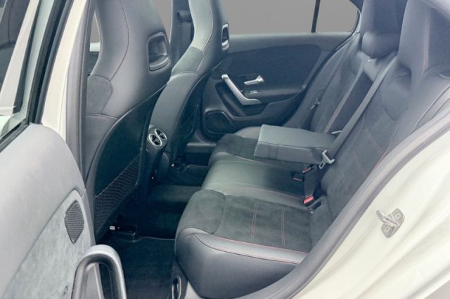 MERCEDES-BENZ A 250 AUTOMATIC 4MATIC AMG LINE PREMIU - foto 8