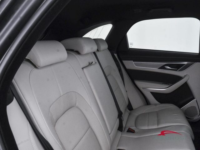 JAGUAR KTM F PACE 2.0 D 163 CV AWD AUT. R-D - foto 11