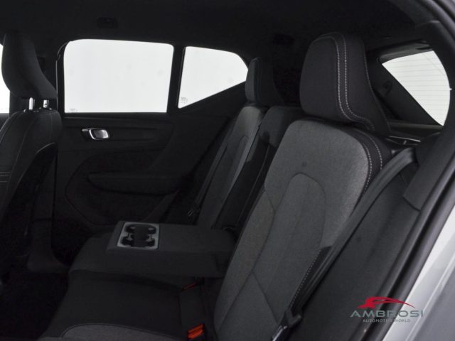 VOLVO XC40 2.0 B3 PLUS DARK AUTO - foto 10