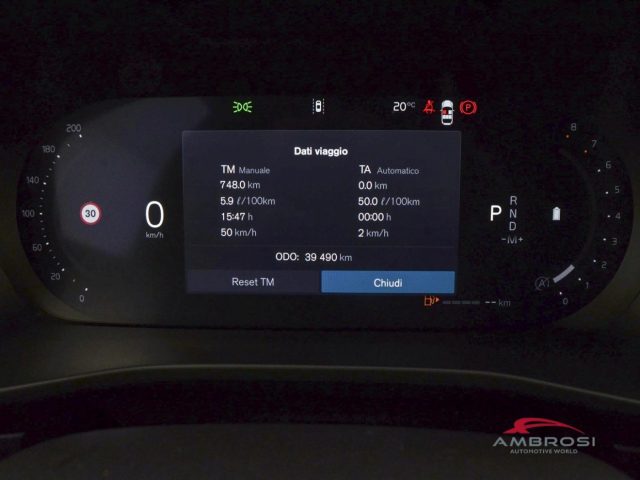 VOLVO XC40 2.0 B3 PLUS DARK AUTO - foto 13
