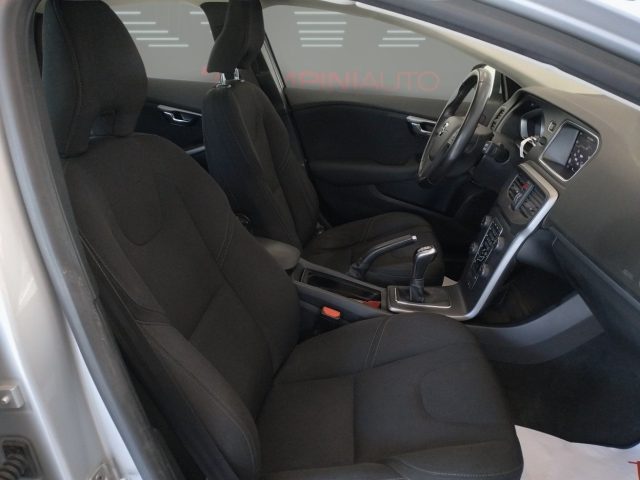 VOLVO V40 D2 BUSINESS 120 CV PRONTA CONSEG - foto 17