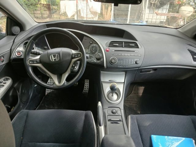 HONDA CIVIC 1.8 I-VTEC 5P. SPORT - foto 8