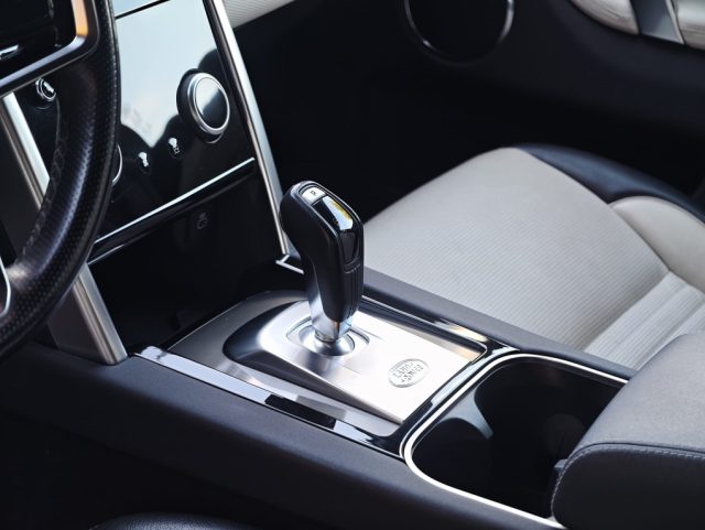 LAND ROVER DISCOVERY SPORT 2.0 TD4 204 CV AWD AUTO R-DYNAMI - foto 10