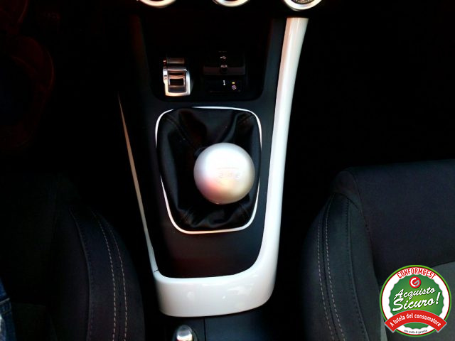 ALFA ROMEO GIULIETTA 1.6 JTDM-2 105 CV DISTINCTIVE - foto 19