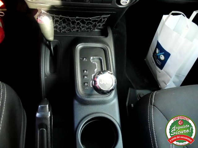JEEP WRANGLER UNLIMITED 2.8 CRD DPF RUBICON AU - foto 22