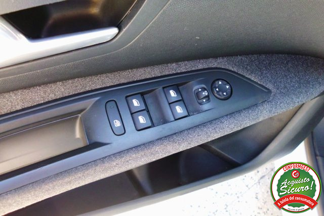 PEUGEOT 3008 BLUEHDI 130 S&S EAT8 BUSINESS - foto 16