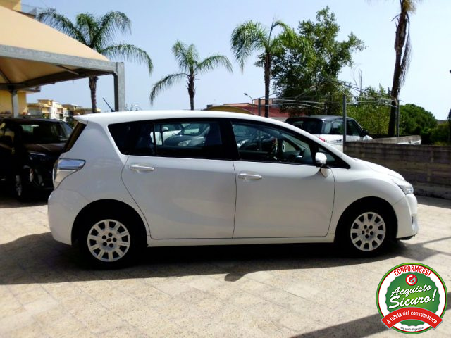 TOYOTA VERSO 1.6 D-4D 7 POSTI BUSINESS PACK - foto 8