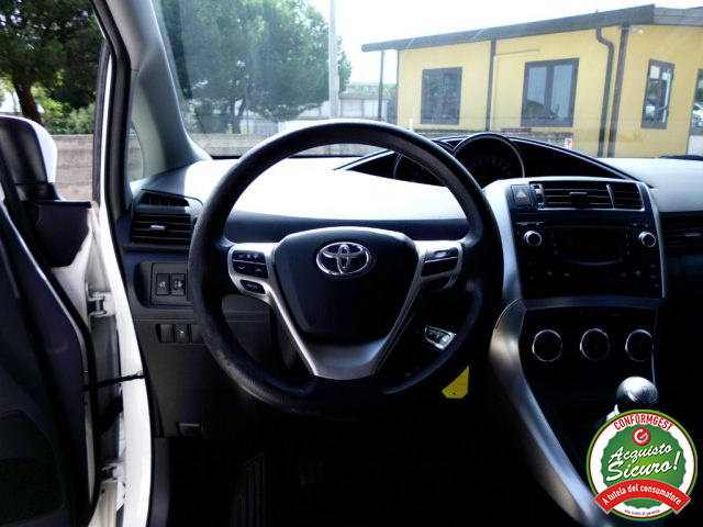 TOYOTA VERSO 1.6 D-4D 7 POSTI BUSINESS PACK - foto 13