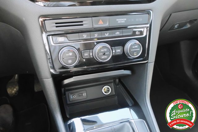 VOLKSWAGEN GOLF SPORTSVAN 1.6 TDI 110 CV BUSINESS BLUEMOTI - foto 22