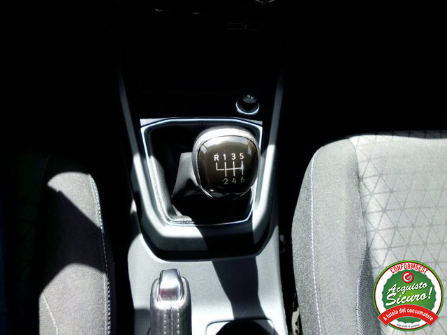 VOLKSWAGEN T-CROSS 1.0 TSI STYLE BMT - foto 22