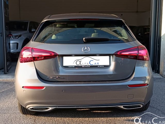 MERCEDES-BENZ A 250 E HYBRID EQ BUSINESS EXTRA - foto 4