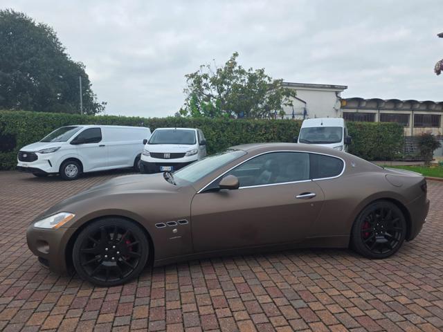 MASERATI GRANTURISMO 4.2 V8 - foto 8