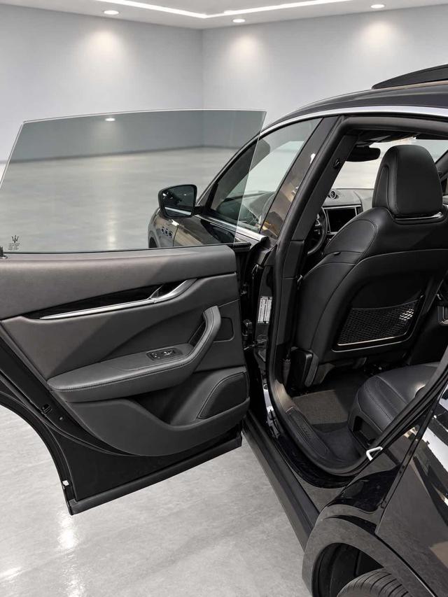 MASERATI LEVANTE MHEV 330 CV AWD GT - foto 8