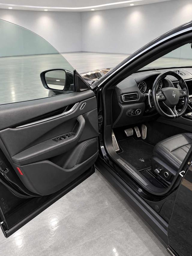 MASERATI LEVANTE MHEV 330 CV AWD GT - foto 10