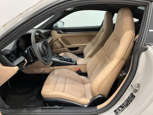 PORSCHE 911 CARRERA 992 COUPÈ - foto 16