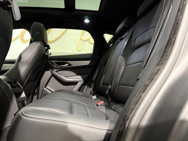 JAGUAR F-PACE 2.0 204 CV AWD R-DYNAMIC BLACK - foto 25