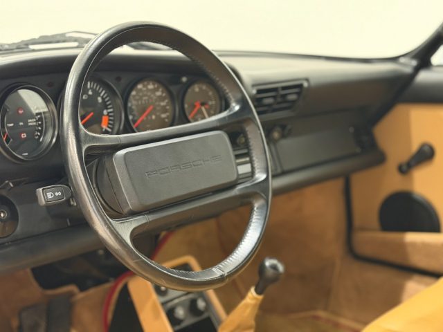 PORSCHE 911 CARRERA 3.2 SPEEDSTER ASI - foto 20