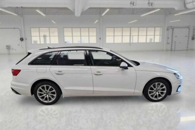 AUDI A4 V 2019 AVANT  AVANT 30 2.0 TDI M - foto 6