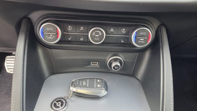 ALFA ROMEO STELVIO 2.2 TURBODIESEL 210 CV AT8 Q4 VE - foto 23