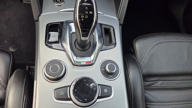 ALFA ROMEO STELVIO 2.2 TURBODIESEL 210 CV AT8 Q4 VE - foto 24