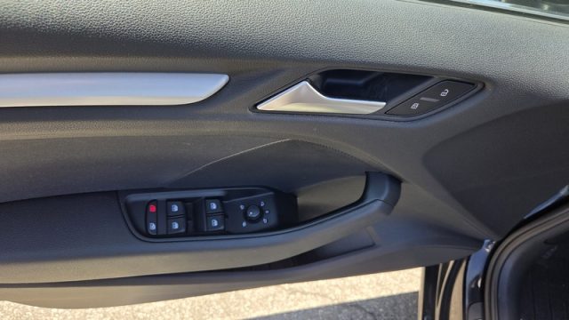 AUDI A3 SPB 30 G-TRON S TRONIC PERMUTE - foto 17