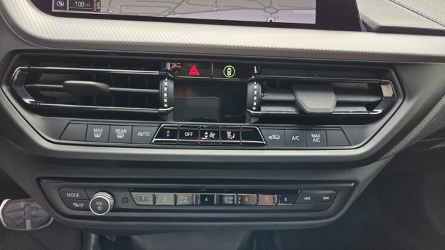 BMW 118 D 5P. MSPORT PERMUTE UNICOPROPRI - foto 29