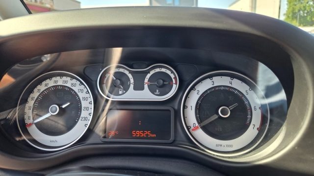 FIAT 500L 1.4 95 CV POP STAR PERMUTE UNICO - foto 25