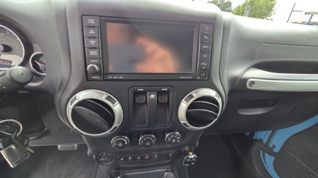 JEEP WRANGLER 2.8 CRD DPF SAHARA AUTO PERMUTE  - foto 27
