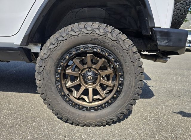 JEEP WRANGLER UNLIMITED 2.8 SAHARA AUTO 35.000 - foto 4