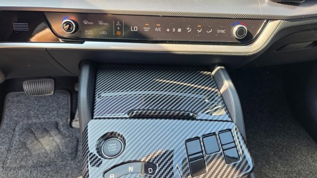 KIA SPORTAGE 1.6 TGDI HEV AT STYLE PERMUTE UN - foto 18